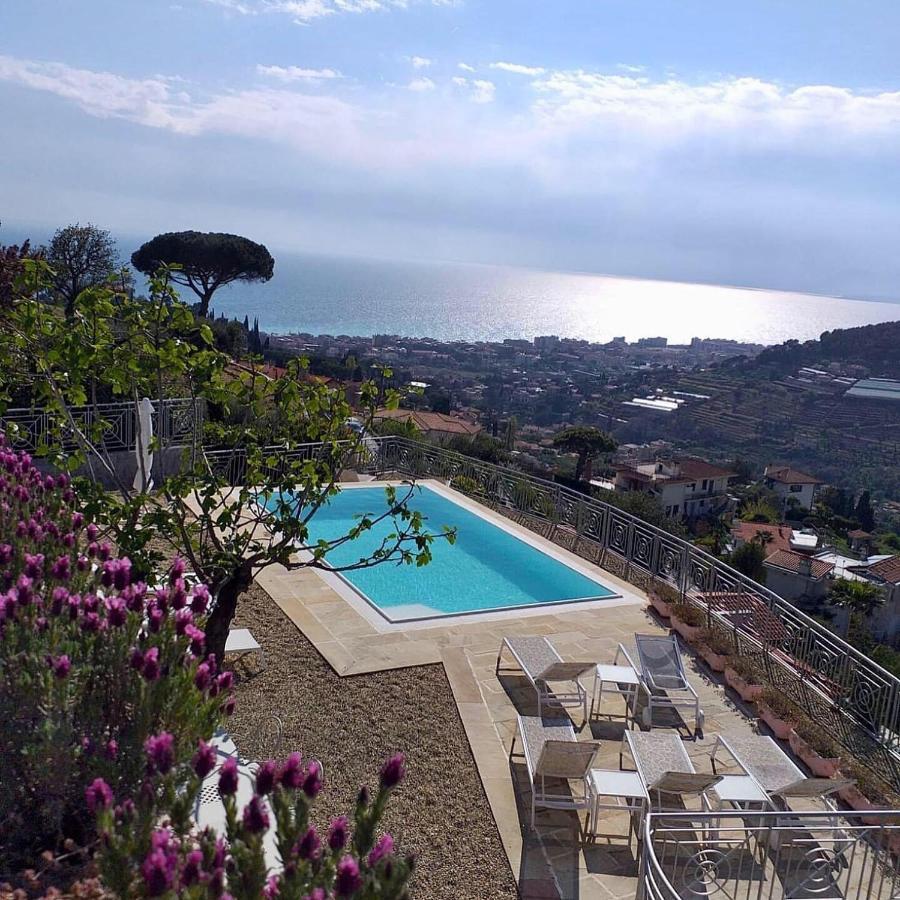 בורדיגרה Villa Gaia - Luxury Villa, Pool & Wellness Rooms מראה חיצוני תמונה