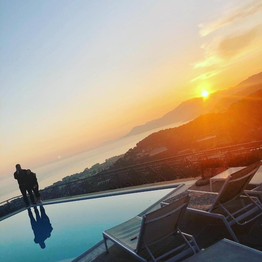 בורדיגרה Villa Gaia - Luxury Villa, Pool & Wellness Rooms מראה חיצוני תמונה