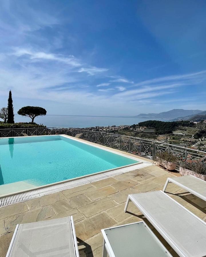 בורדיגרה Villa Gaia - Luxury Villa, Pool & Wellness Rooms מראה חיצוני תמונה